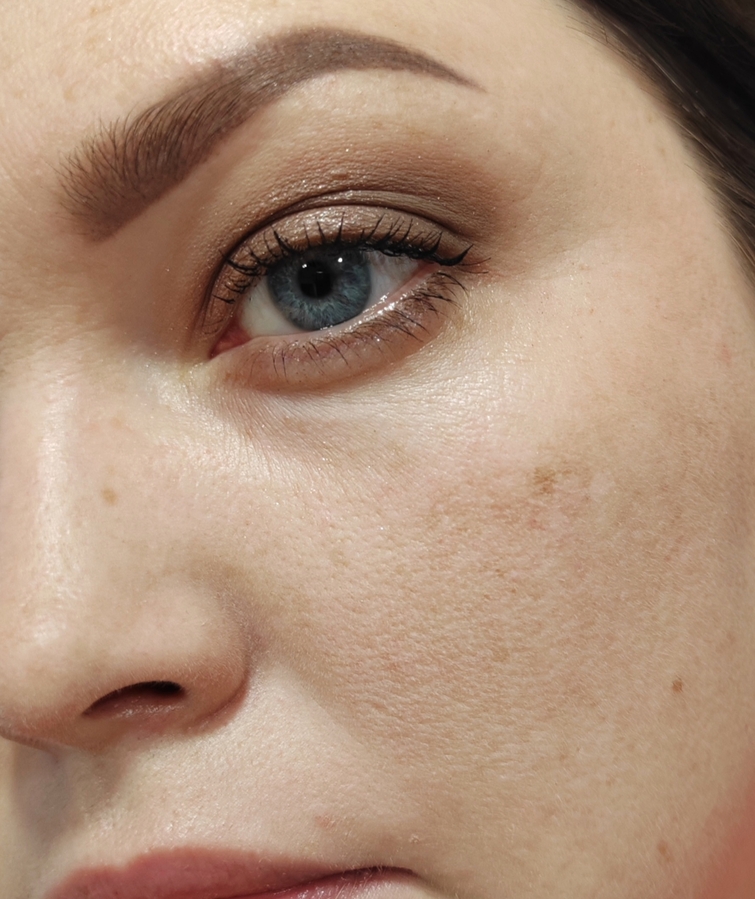 Искусственное освещение. Припудренная кожа. 8 утра