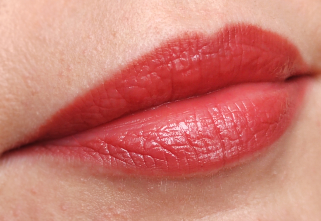 Дневное освещение. Через 1 час. Глянец по тихонько начинает исчезать