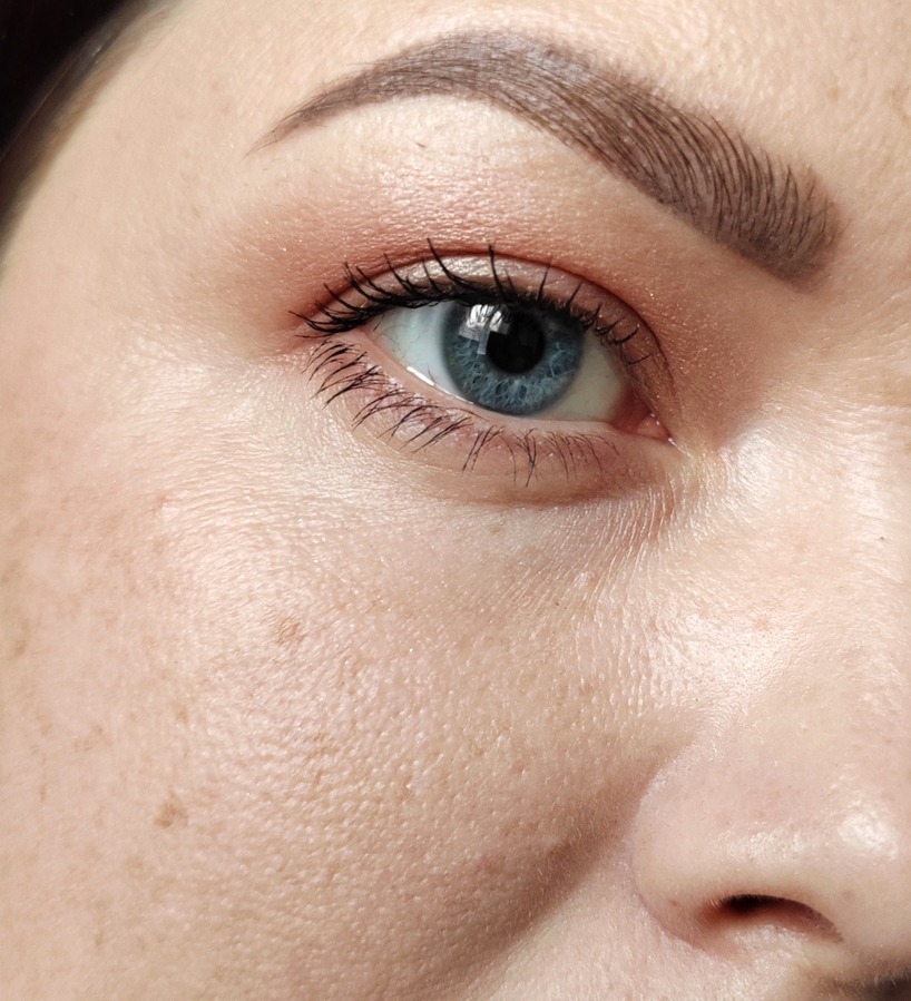 Тонированная эмульсия + пудра сверху