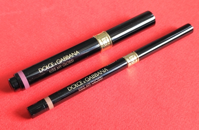 Блеск в формате кликера. Карандаш механический, с обратной стороны точилка.