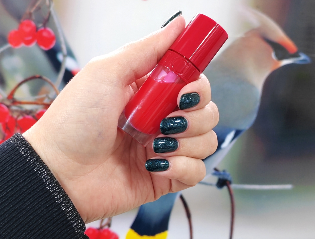 Масло-блеск для губ Clarins Lip Comfort Oil Limited Edition в лимитированном оттенке №54 Iconic Red