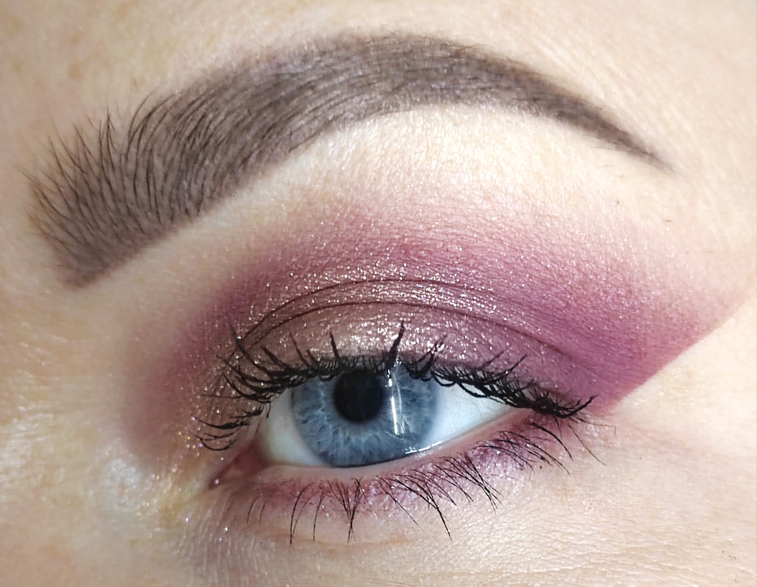 Белый искусственный свет