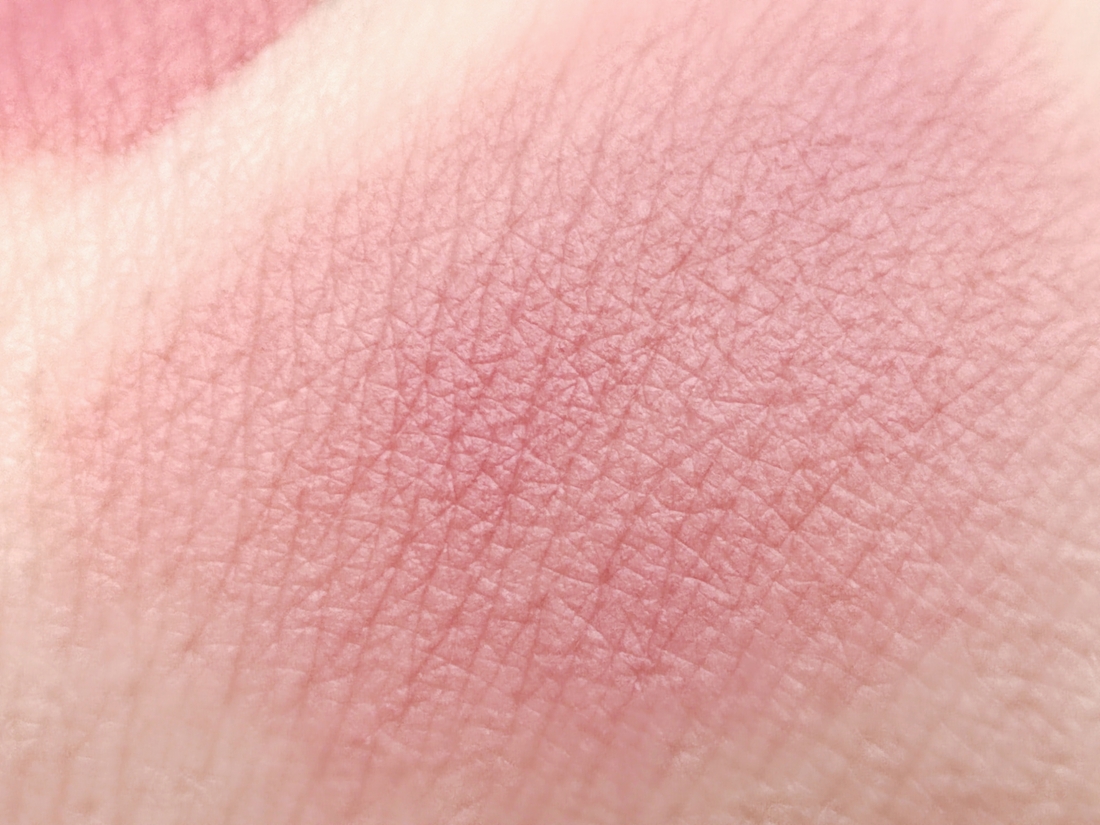 Растушеванная помада в "дымку"