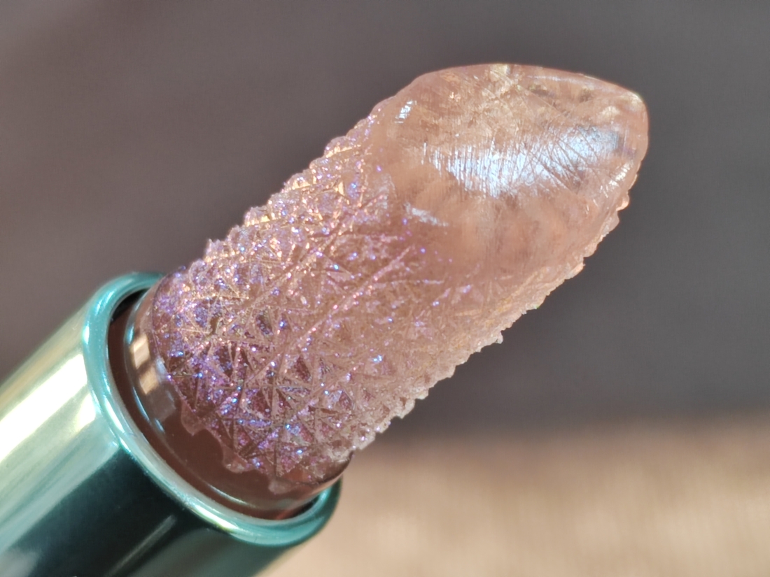 Ну красивый же однако... На солнце