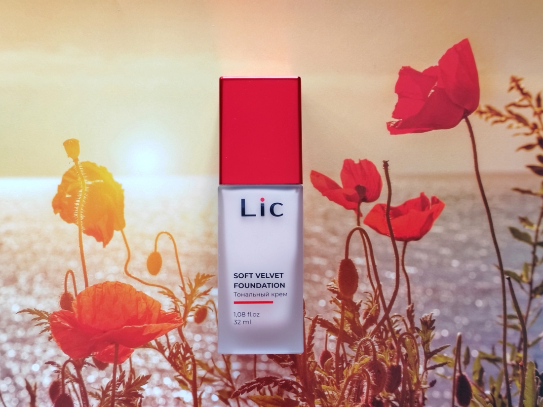Тональный крем с матовым финишем Lic Soft Velvet Foundation оттенок №00Y