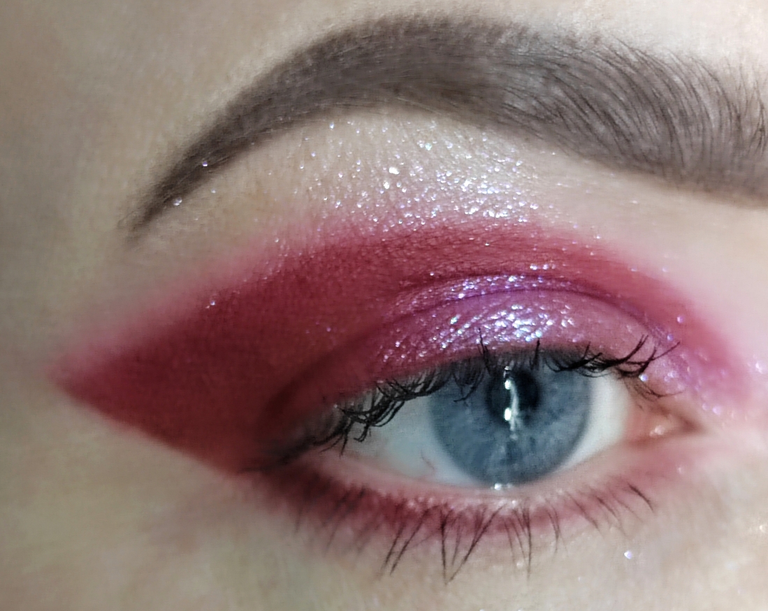 Расфокус. Искусственный белый свет