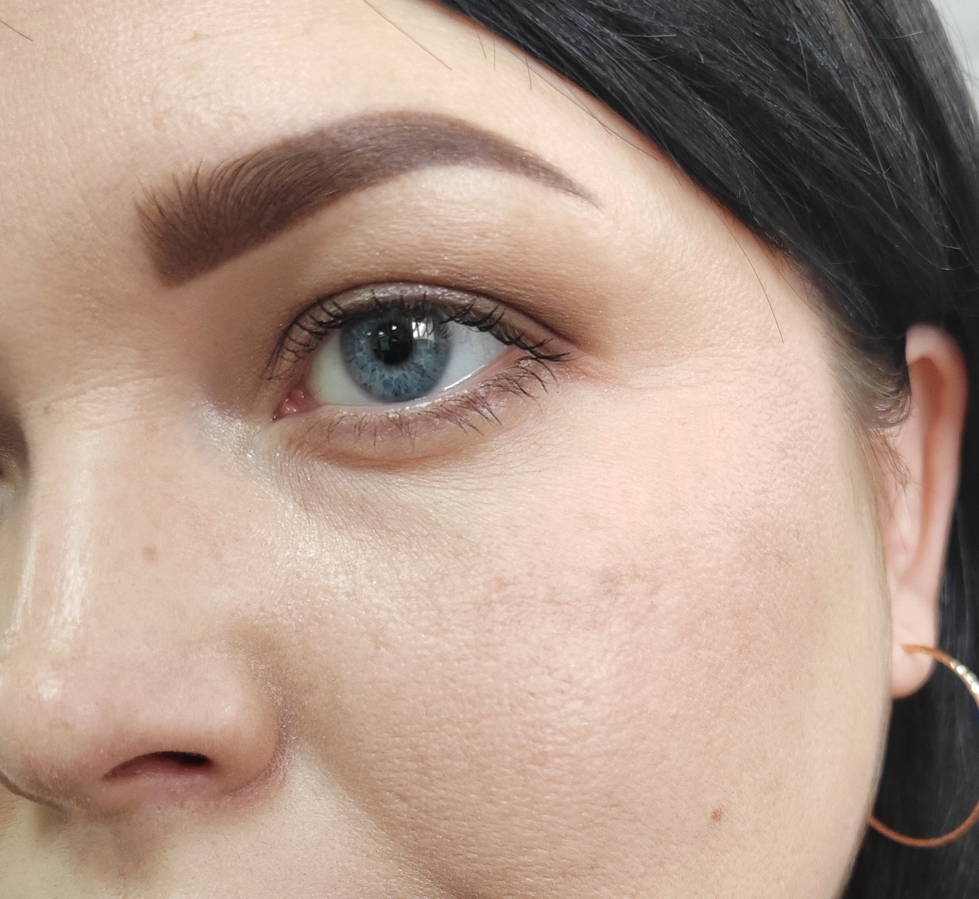 Через 3 часа. Дневное освещение