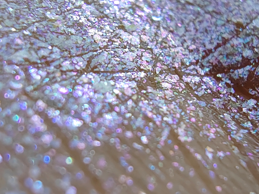 Макро. Вид сбоку.