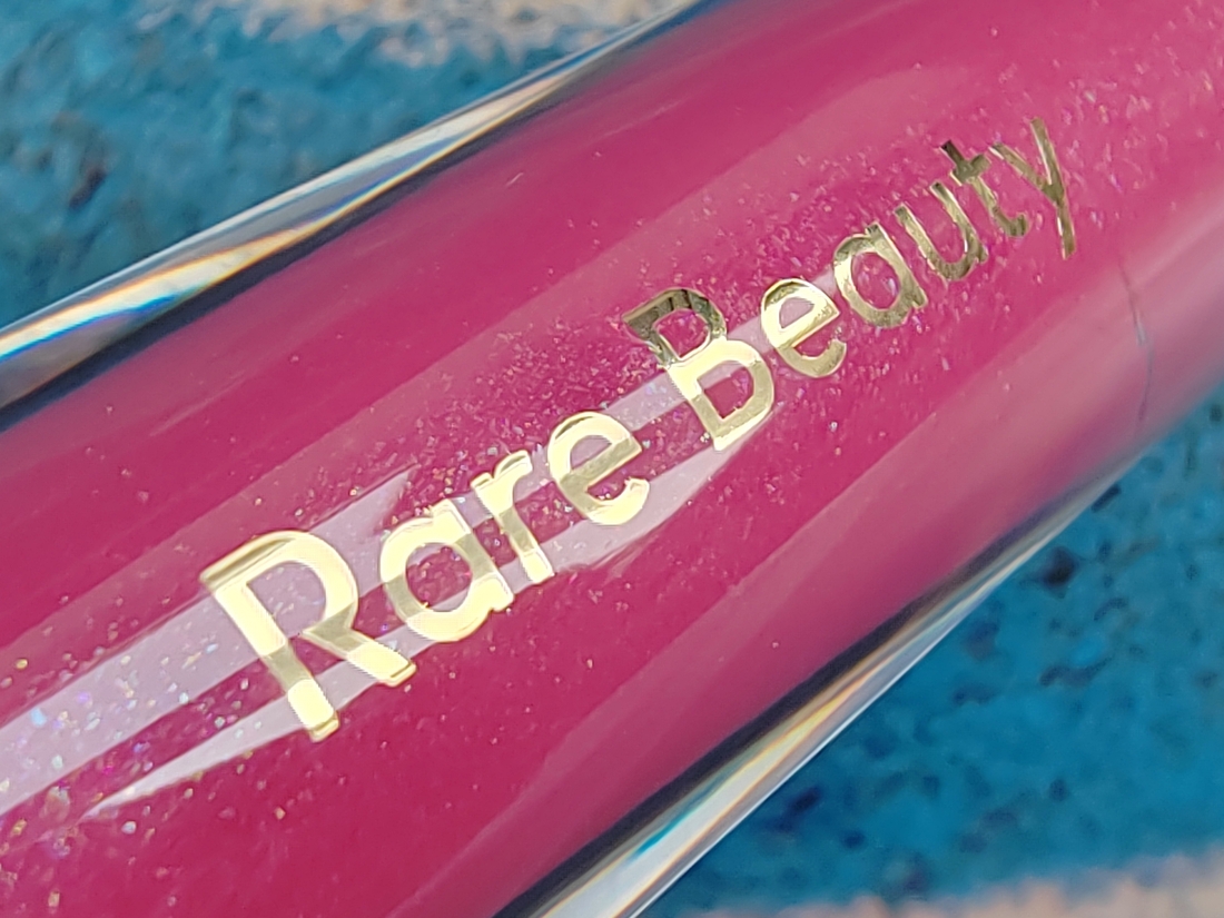 Дневное освещение, за окном на бежали тучи