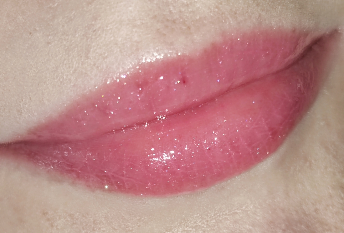 При фотовспышке