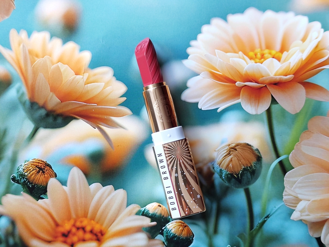 Кремовая губная помада с сатиновым финишем Bobbi Brown Luxe Lipstick Limited Edition III в оттенке Cool Pink