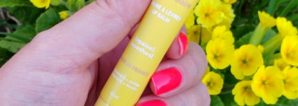 Успокаивающий бальзам для губ с ароматом цветка апельсина Rare Paris Trésor Solaire Soothing Lip Balm