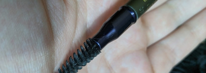 Estee Lauder brow now Brow Defining Pencil VS Relove Revolution micro blade brow - битва за брови