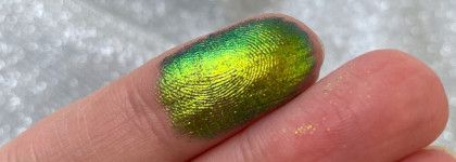 Стоило ли побегать? Карандаши дуохромы Beauty Bomb 01 и 03, и почти аналог 02