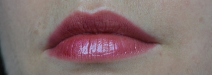 MAC Grand Illusion Liquid Lipcolour - Space Bubble