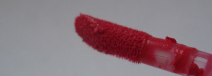 Essence Stay Matt lip cream #02 "Smooth Berry"