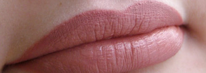Очень золотые и очень разные помады  Dior Rouge Diorific и вспомогательный карандаш Dior Contour Lipliner pencil