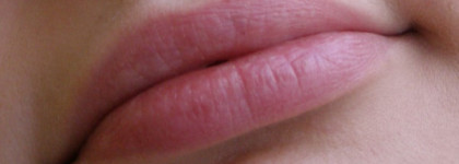Может быть Бангкок? Нет, спасибо. Матовая помада  Nars Pure Matte Lipstick в оттенке Bangkok ( soft rose)