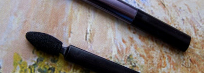 Знаменитая Опера. Тени-трио для век с шелковистой текстурой и эффектом сияния Shiseido Luminizing Satin Eye Color Trio GD 804 (Опера)