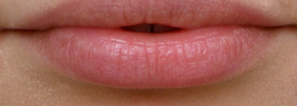 Масло-бальзам  для губ с оттеночным эффектом YSL Volupte Tint-In-Oil Nourishing Lip Oil Colour Enhancer,оттенок 6 Peach me love