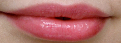 Масло-бальзам  для губ с оттеночным эффектом YSL Volupte Tint-In-Oil Nourishing Lip Oil Colour Enhancer,оттенок 6 Peach me love