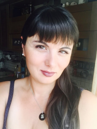 Помада Estee Lauder Pure Color Envy Liquid Lip Potion Rouge fluide в оттенке Bitter sweet