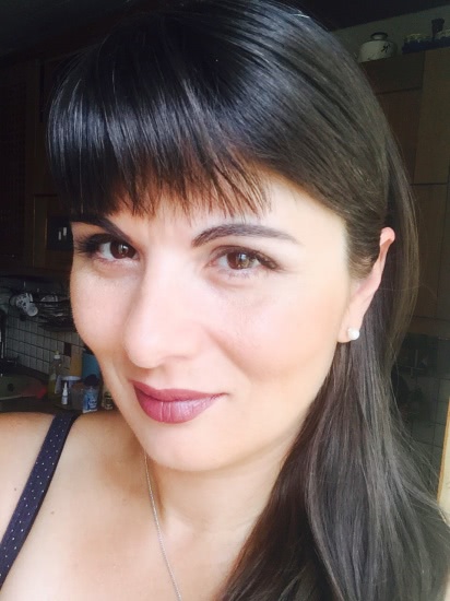 Помада Estee Lauder Pure Color Envy Liquid Lip Potion Rouge fluide в оттенке Bitter sweet