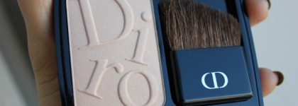 Элегантный хайлайтер Dior Diorskin Nude Cosmopolite Illuminating Face Powder # 001