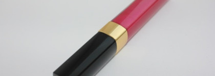 Chanel Levres Scintillantes Brillant Extreme Glossimer #194 Crazy Fuchsia