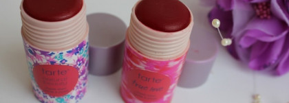 Два оттенка гелевых румян Tarte: Natural Beauty и True Love