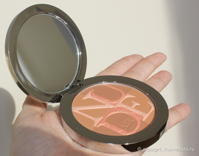 Солнечный макияж с пудрой Diorskin Nude Air Glow Powder 001 Fresh Tan
