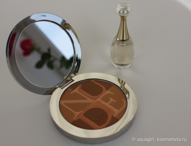 Солнечный макияж с пудрой Diorskin Nude Air Glow Powder 001 Fresh Tan