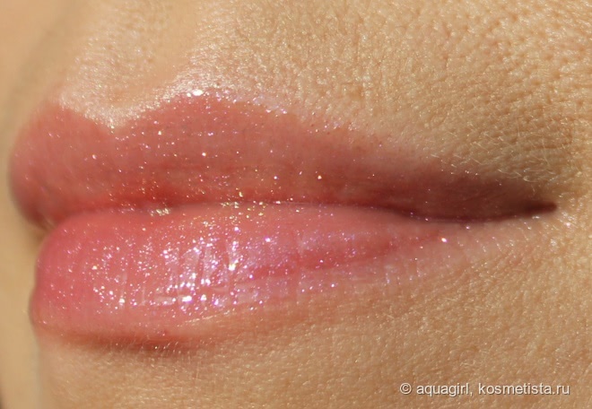 Dior Addict Ultra-Gloss 465 Shock VS Givenchy Gelée D’Interdit Smoothing Gloss Balm Crystal Shine Frozen Rose (6)