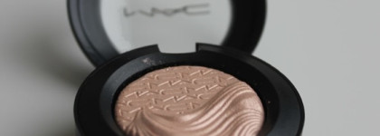 MAC Extra Dimension Eyeshadow в оттенке A Natural Flirt