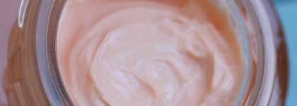 Новинка: Clarins Extra-Firming Energy - Регенерирующий дневной крем с эффектом сияния