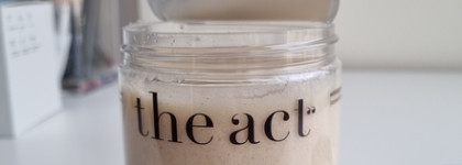 THE ACT Exfoliating Sea Salt & Coco Body Balm