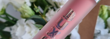 Buxom Full-On Plumping Lip Cream в оттенке Bellini