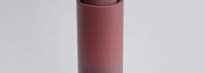 Huda Beauty Power Bullet Matte Lipstick в оттенке Dirty Thirty