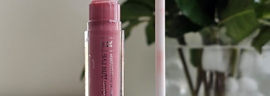 Relouis Gloss-balm for lips with shea, pistachio butters & passion fruit oil в оттенке 03 Italian Rose