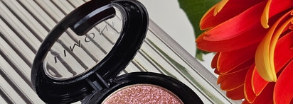 Limoni Prism Eye Shadow в оттенке 001 Кварц