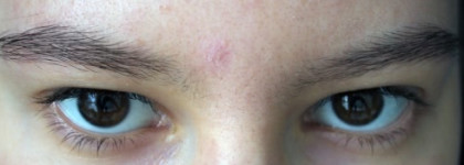 Кому бровей?