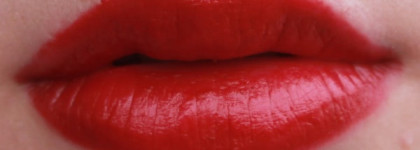 Revlon Colorburst Matte Balm в оттенках 250 Standout и 220 Showy