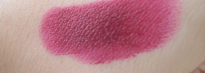 Спелая ягодка от Catrice Ultimate Colour Lipstick № 160 "Tell me a berry-tale"