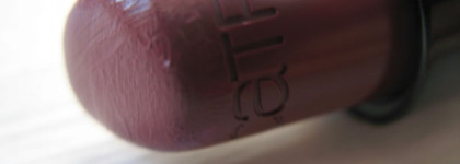 Спелая ягодка от Catrice Ultimate Colour Lipstick № 160 "Tell me a berry-tale"