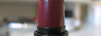 Спелая ягодка от Catrice Ultimate Colour Lipstick № 160 "Tell me a berry-tale"