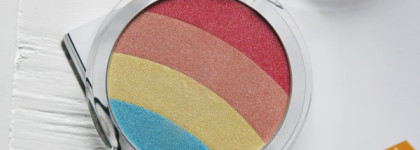 Радуга от Essence Prismatic Rainbow Glow Highlighter 10 Be a Unicorn