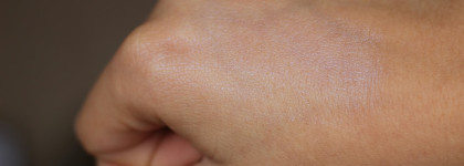 Essence Prismatic Hololighter stick 10 be unique be a unicorn