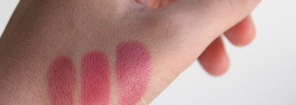 Букет недорогих мальв - помады Yves Rocher Rouge crème hydratant #22 Petite Mauve, Lumene Wild Rose Natural Lipstick #4 Mauve Nude, Avon Perfect Kiss Lipstick цвет "Pucker up pink"