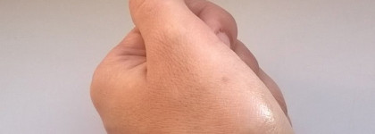 Розовая нега. Бальзам для губ Bobbi Brown Lip Balm Spf15