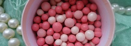 Сравним несравнимое? Guerlain Les Tendres Collection Meteorites Perles de Blush Angelic Radiance и Chanel Jardin de Chanel Blush Camelia Rose